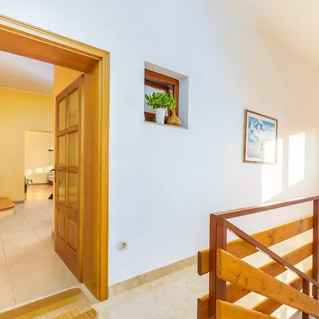 Apartment Luana A1
